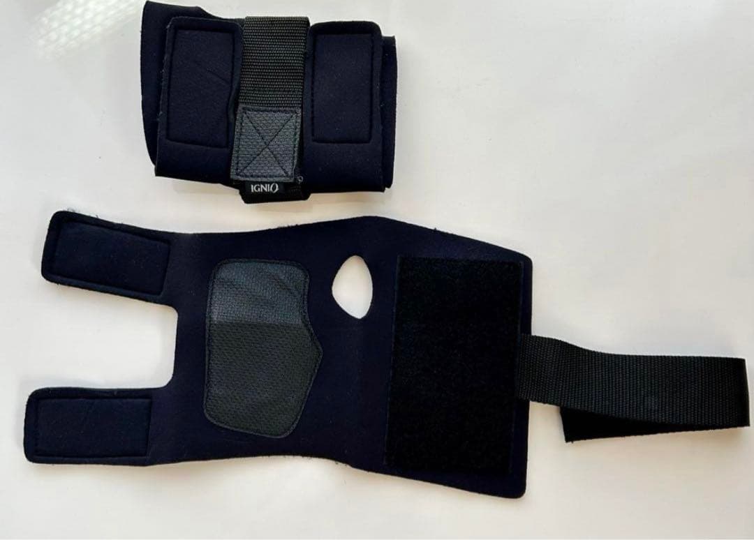 ビンディング付きスノーボード➕手首用プロテクターのセット