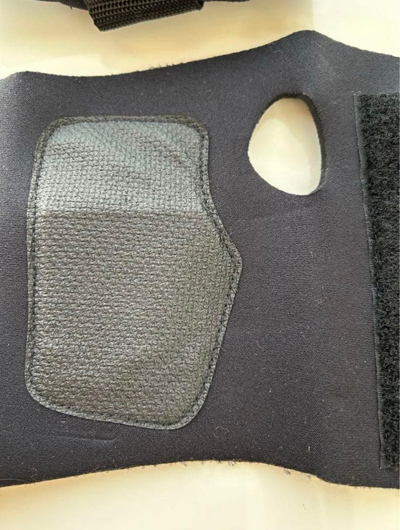 ビンディング付きスノーボード➕手首用プロテクターのセット