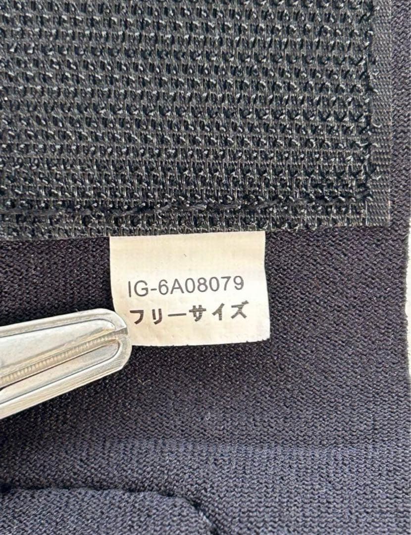 ビンディング付きスノーボード➕手首用プロテクターのセット