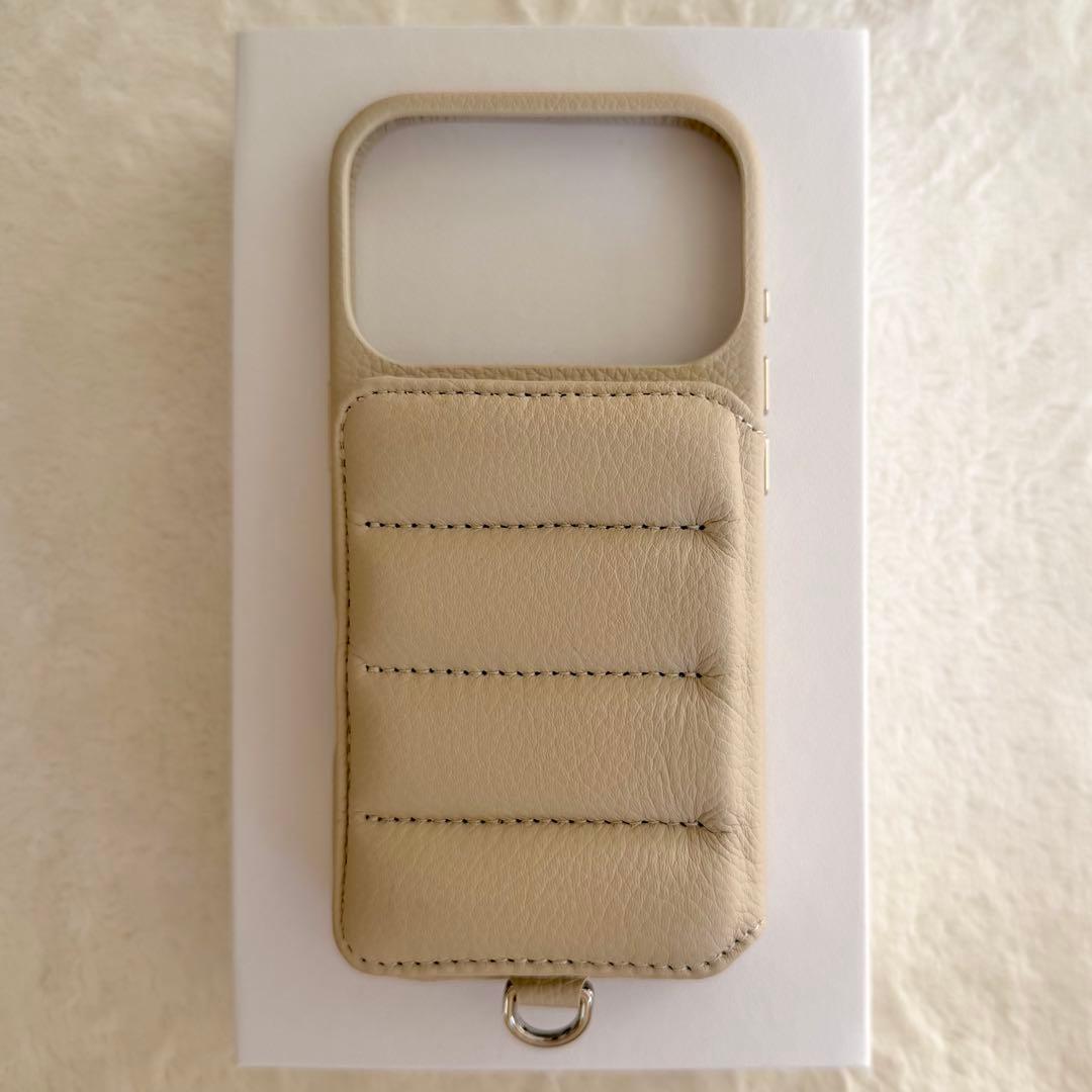 DEMIU 未使用 iPhone17Pro スマホケース ベージュ BALLON