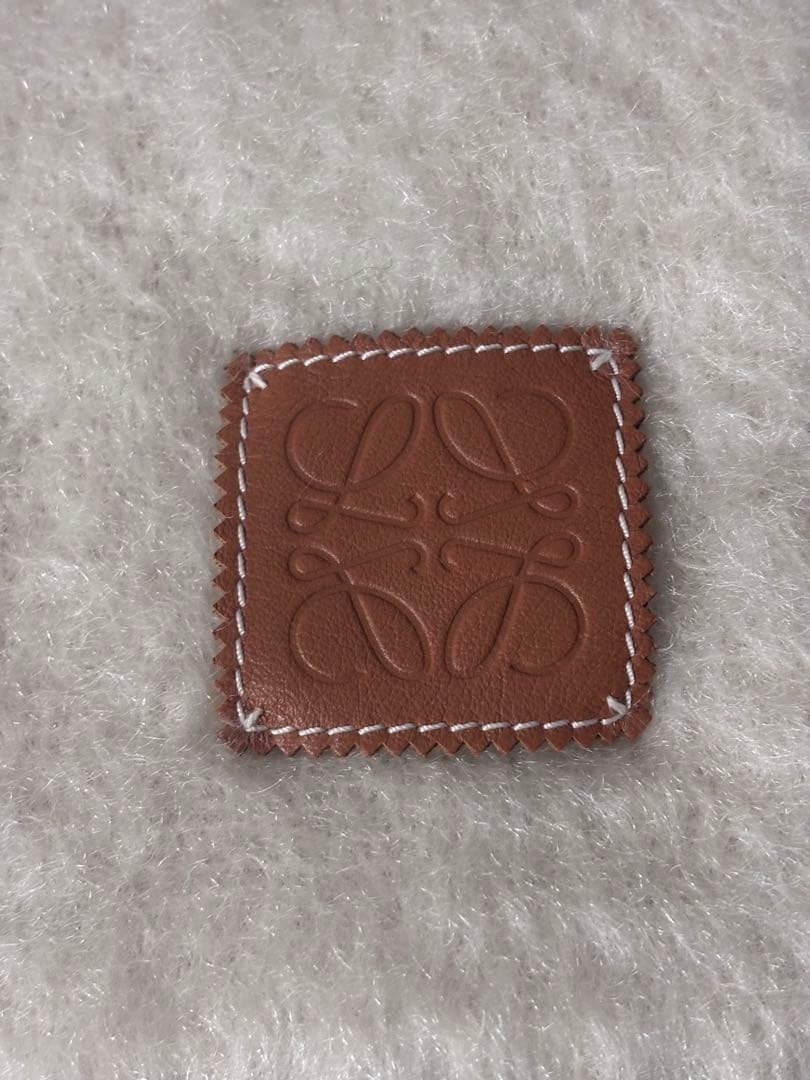 Loewe クリーム色 マフラー