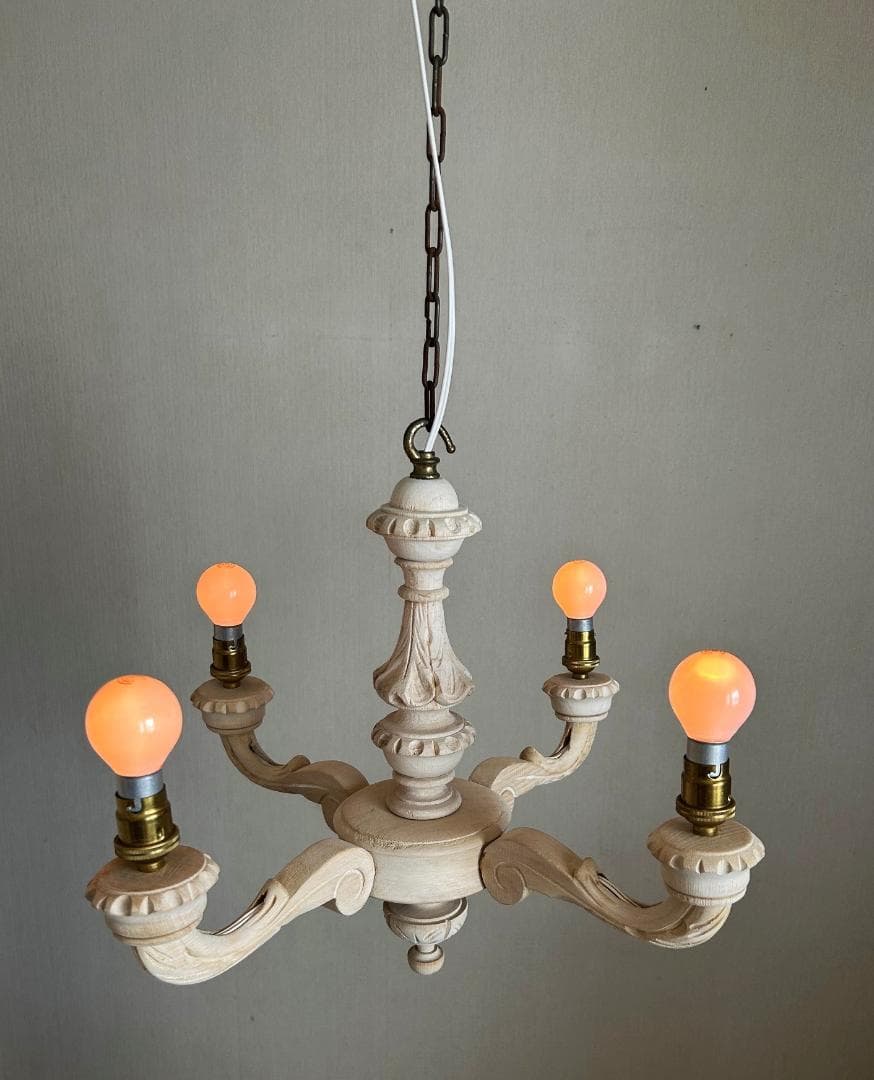 フランスアンティーク 木製シャンデリア 4灯 シャビー 店舗什器