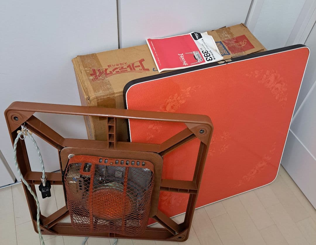 昭和レトロポップ 東芝やぐらこたつ - メルカリ