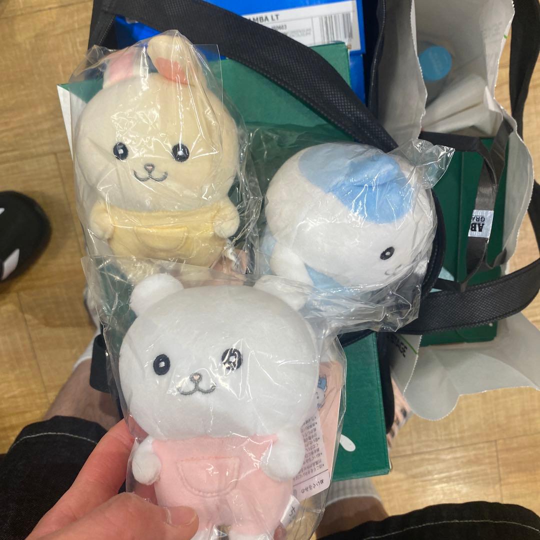 ホロライブ 東京駅 ハコス・ベールズ アクスタ カード アクリルバッジ