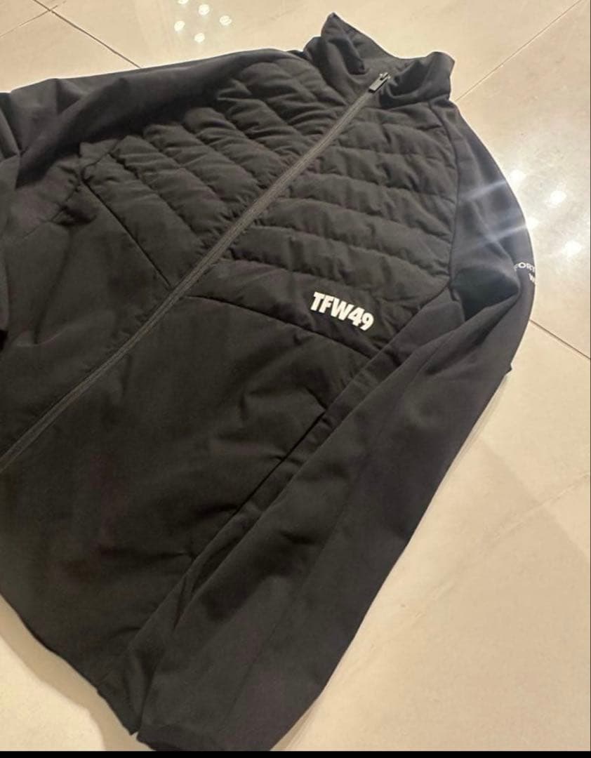 未使用　TFW49 ダウンブルゾンXL