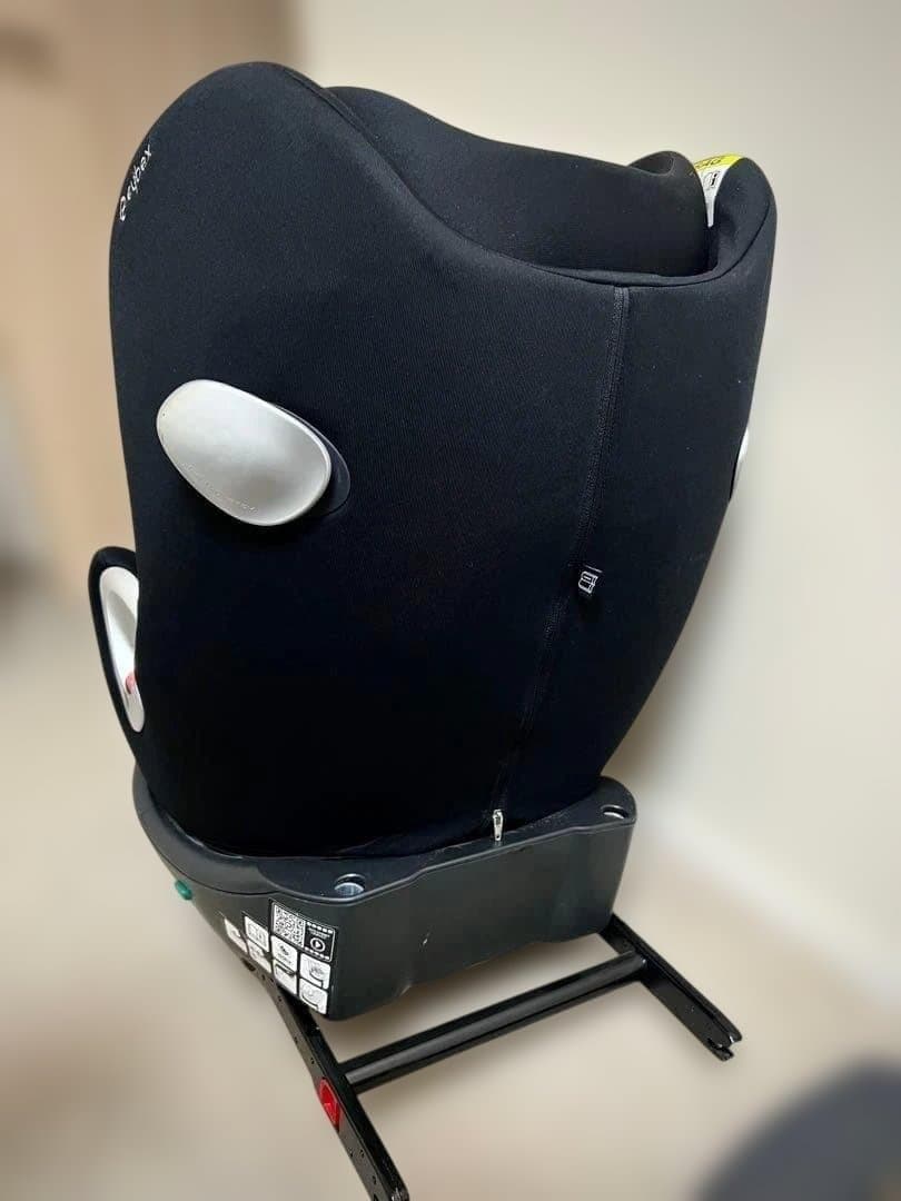 美品 正規品 cybex ECE R-44/04 チャイルドシートISOFIX