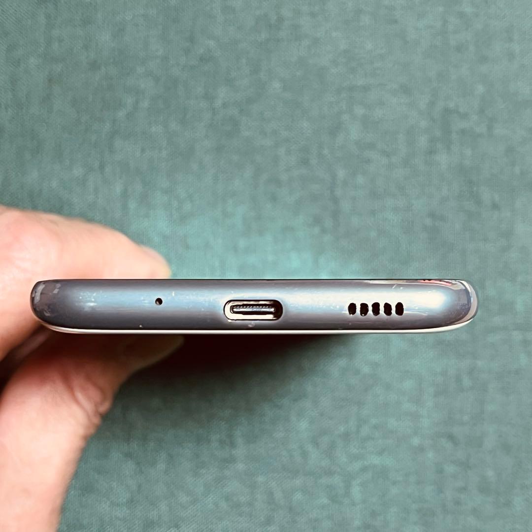 Samsung Galaxy A21 64G ホワイト