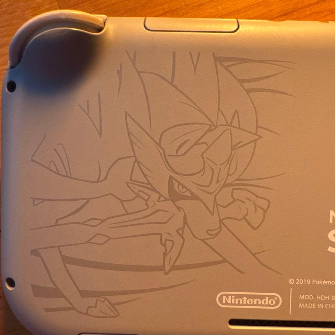 Switchライト ポケモン剣盾シリーズ版