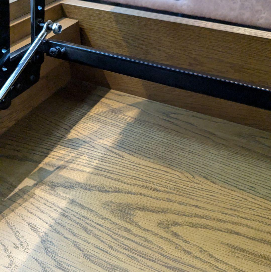 ジャーナルスタンダードファニチャー、リフティングテーブル