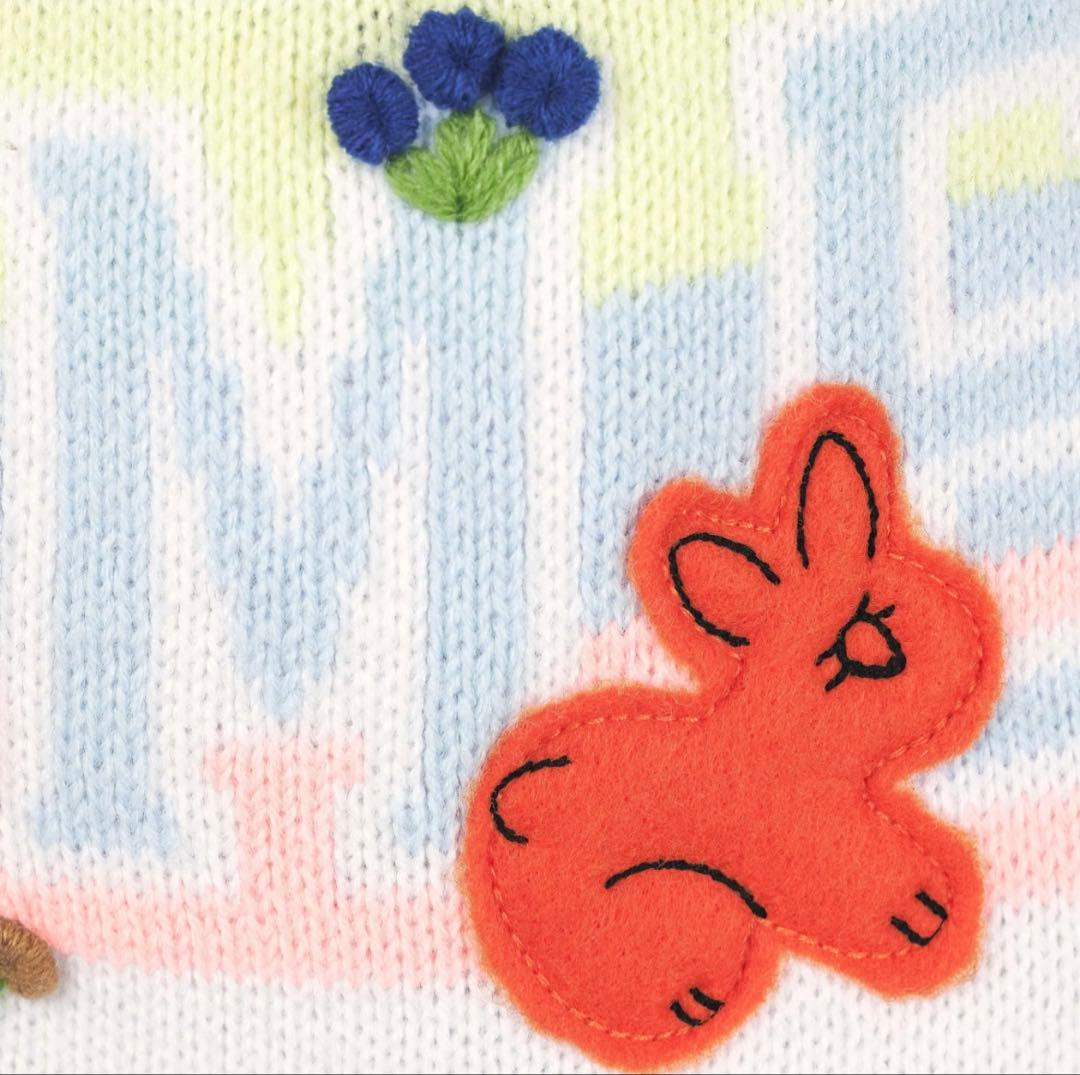 Felt Appliqué Earflap Beanie \"White\"