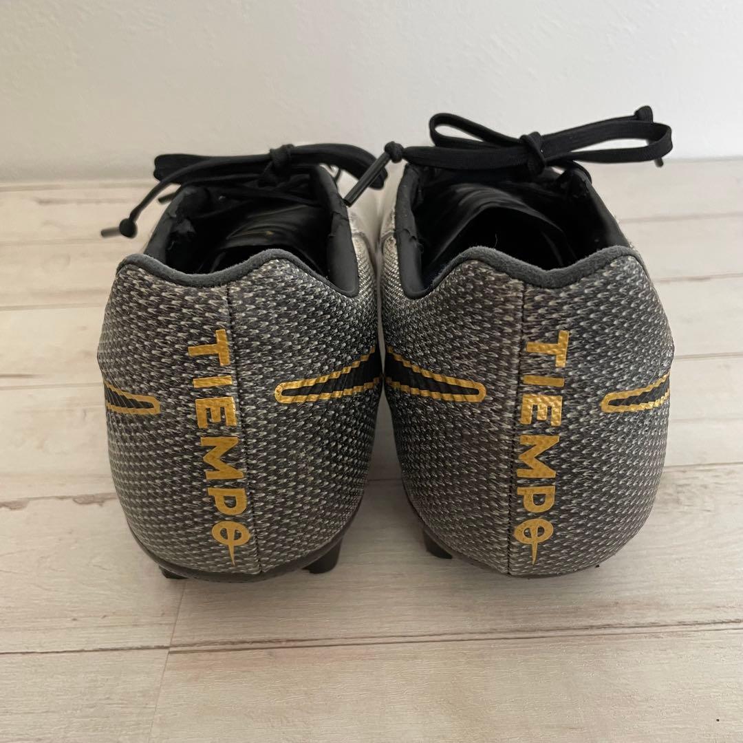 ナイキ サッカースパイク ティエンポ レジェンド 7 PRO HG 白 26cm