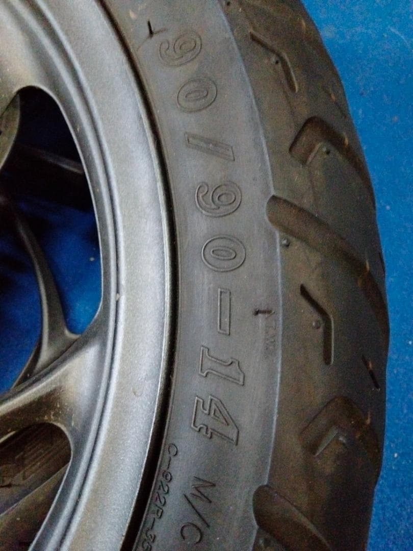 ホンダDio 110 バイクのタイヤとホイールブラックスポークホイールセット