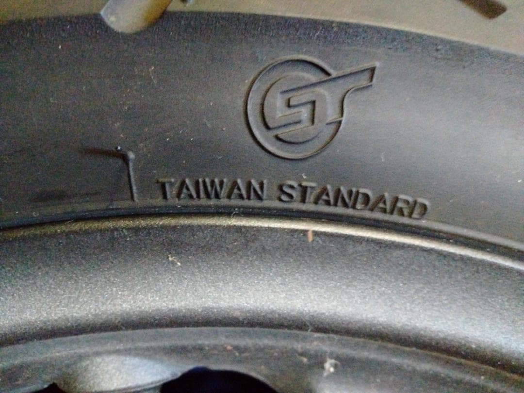 ホンダDio 110 バイクのタイヤとホイールブラックスポークホイールセット