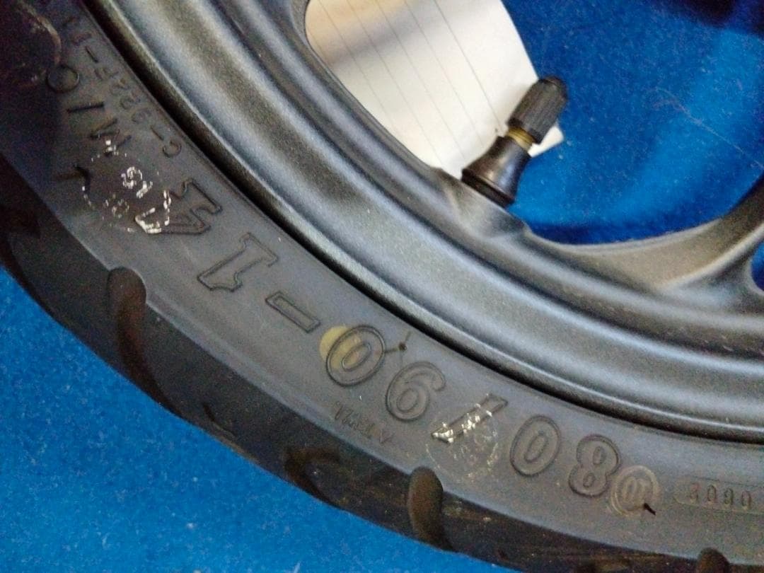 ホンダDio 110 バイクのタイヤとホイールブラックスポークホイールセット