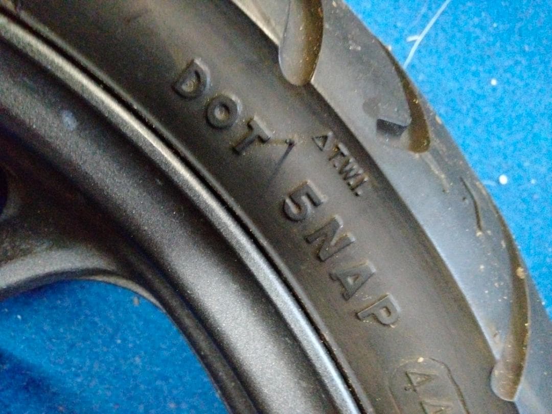 ホンダDio 110 バイクのタイヤとホイールブラックスポークホイールセット