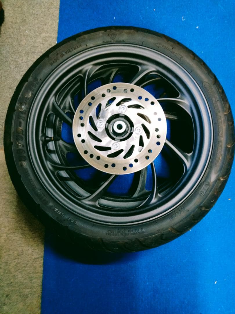 ホンダDio 110 バイクのタイヤとホイールブラックスポークホイールセット