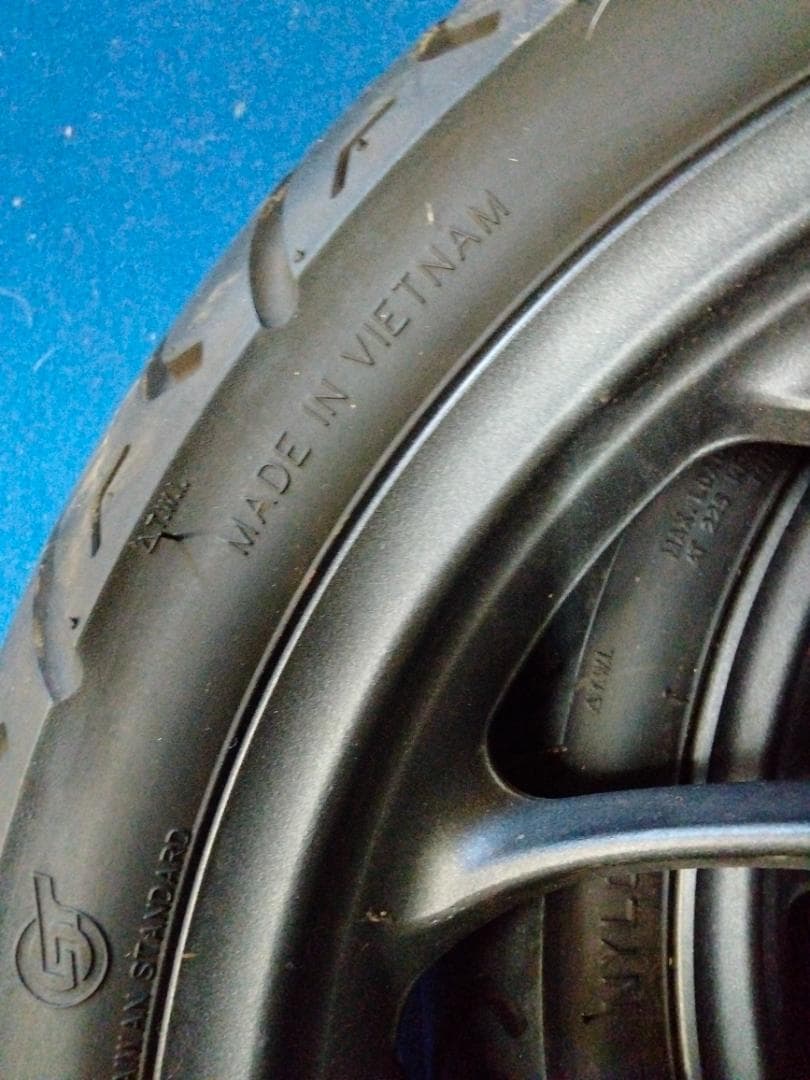 ホンダDio 110 バイクのタイヤとホイールブラックスポークホイールセット