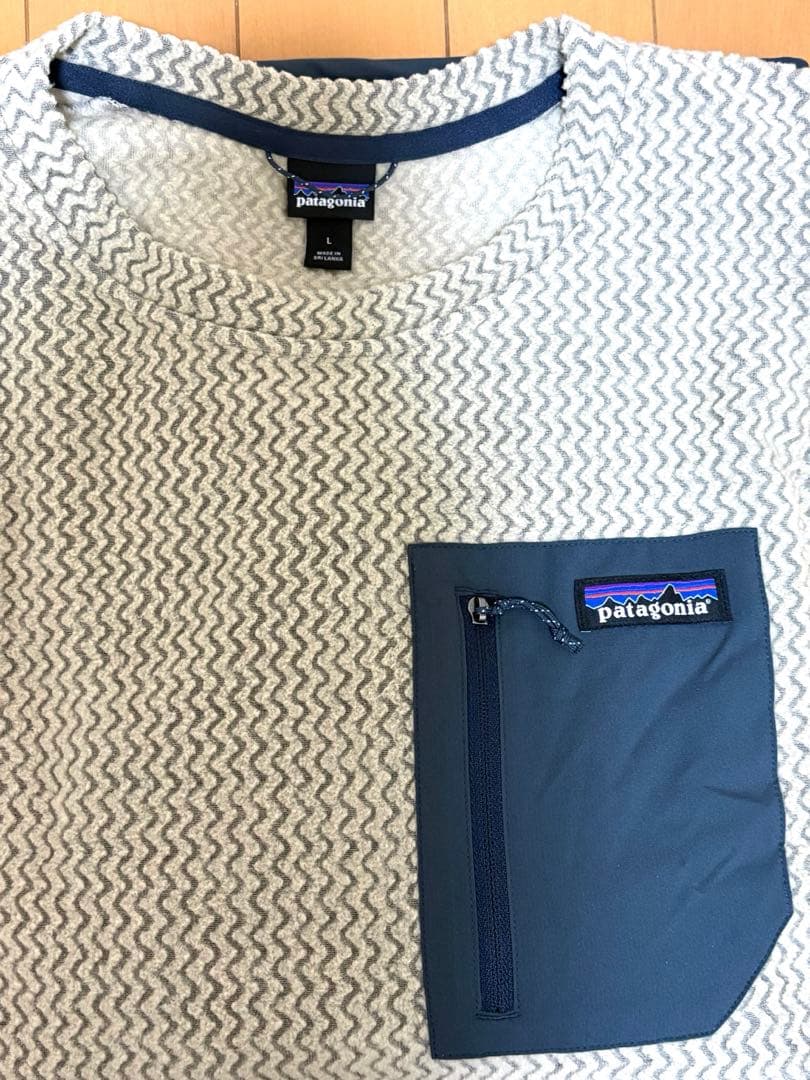 Patagonia パタゴニア　フリース（メンズ）　R1エア・クルー