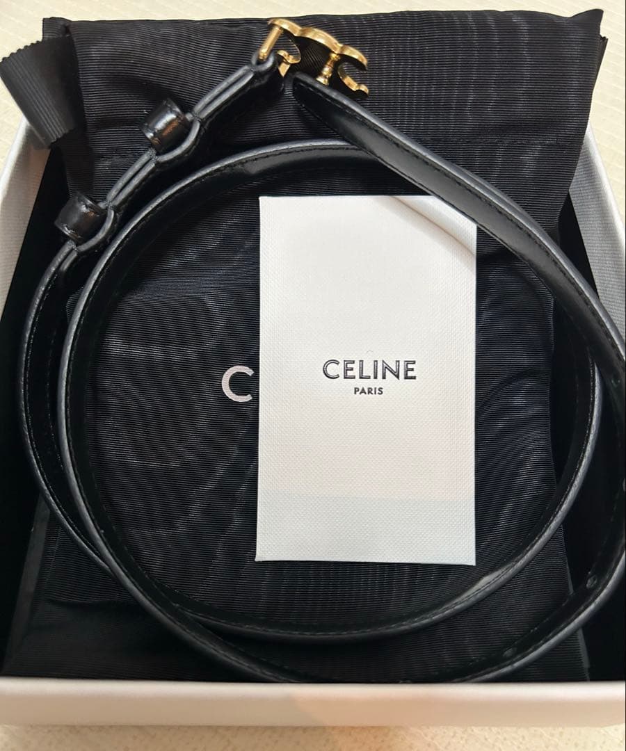 CELINE セリーヌ　ティーン　トリオンフベルト
