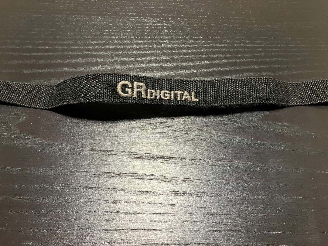 RICOH GR DIGITAL初代 デジタルカメラ　動作確認済　美品　箱付き