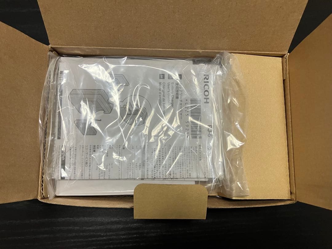 RICOH GR DIGITAL初代 デジタルカメラ　動作確認済　美品　箱付き