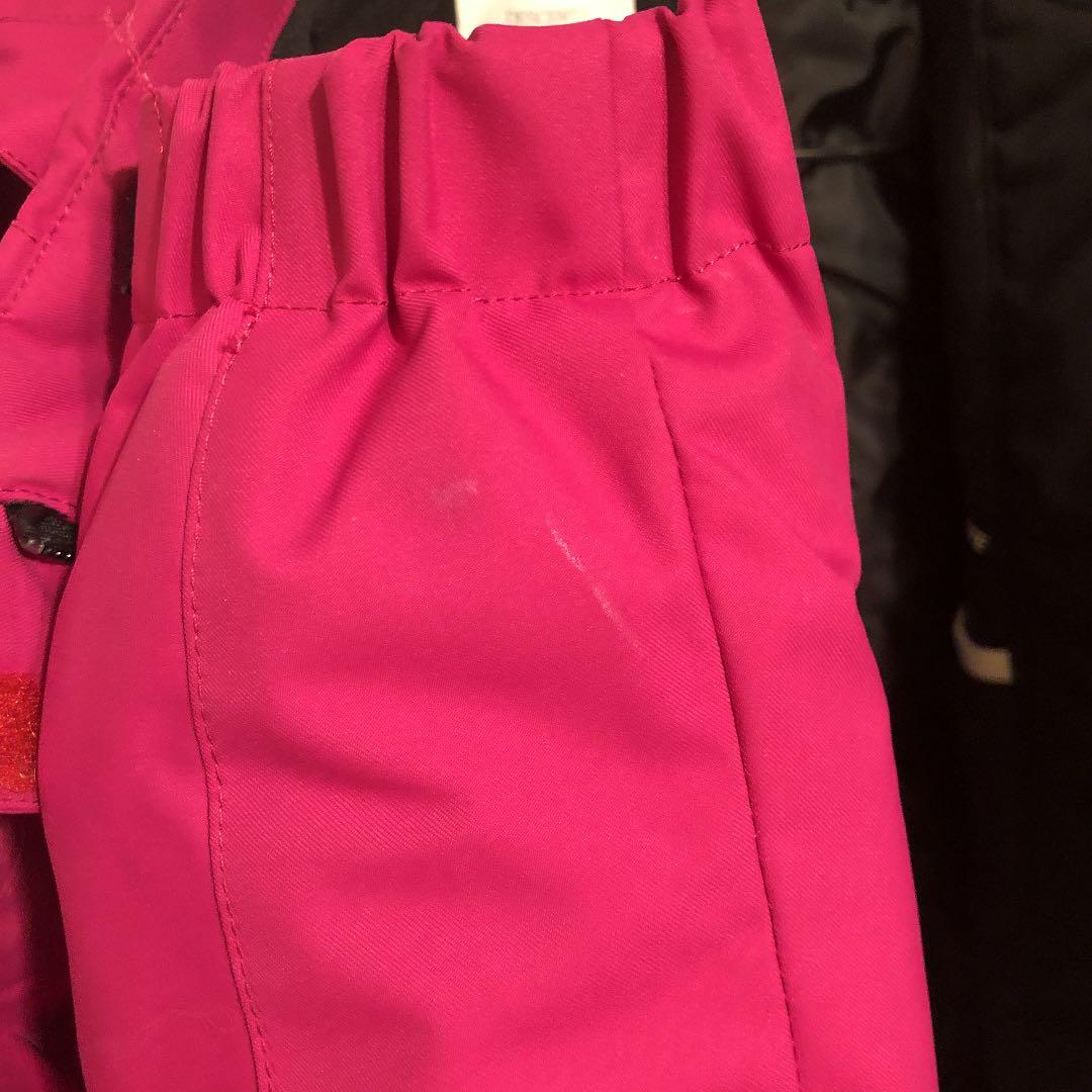 DESCENTEのスノーボードジャケット