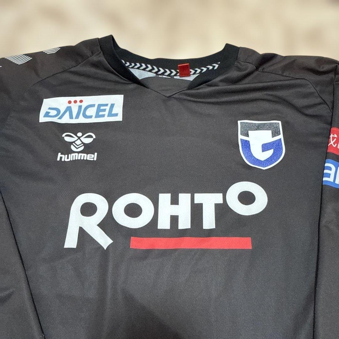 V*》様 ガンバ大阪 支給品 hummel 長袖シャツ 黒 ROHTO