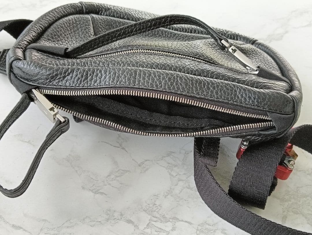 お値打ち最終処分価格 ALYX ボディバック ベルトバック