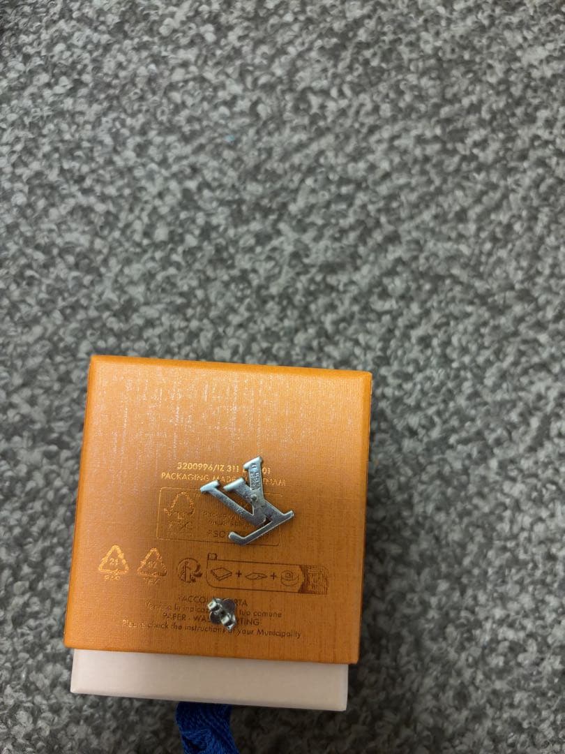 ルイヴィトン　ピアス