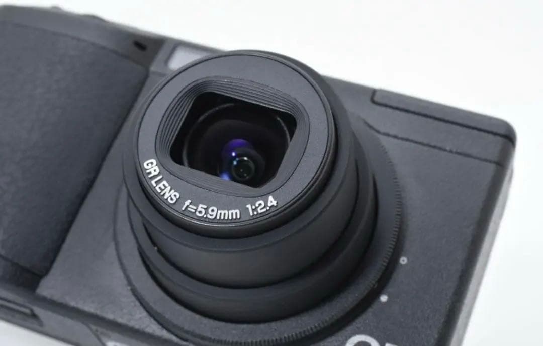 極美品 リコー　RICOH GR DIGITAL ショット数3433枚　充電器付