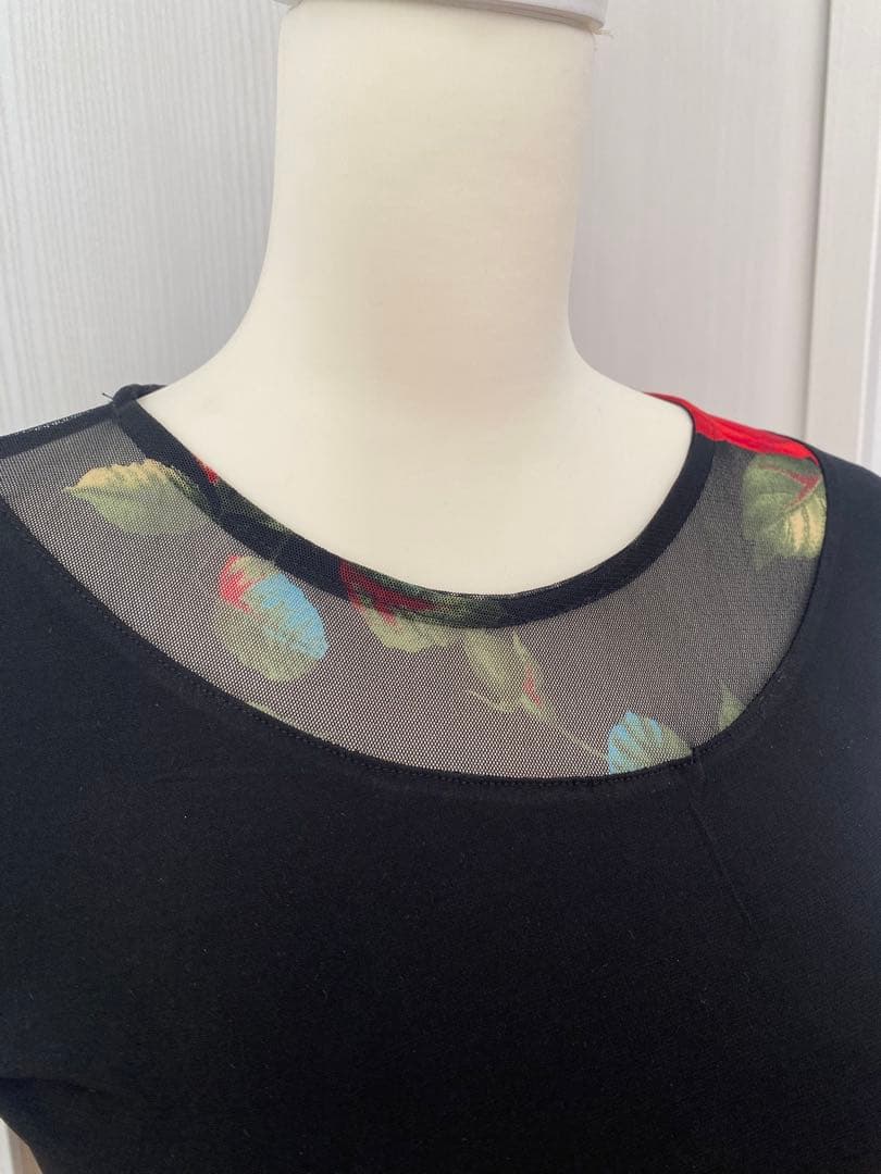 タカダンス・黒いフリル付きメッシュ袖トップス