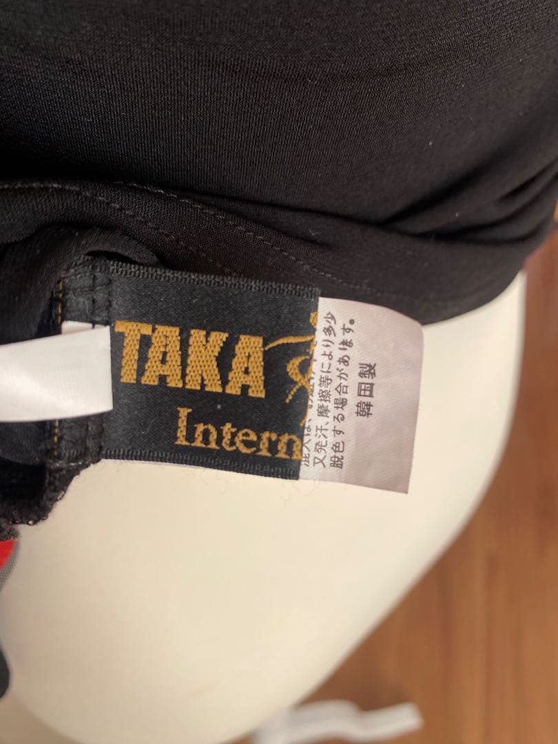 タカダンス・黒いフリル付きメッシュ袖トップス