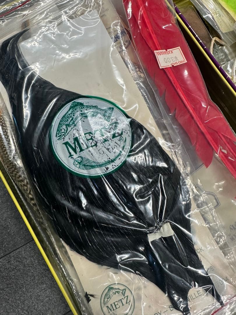 フライマテリアルセット 多様なアイテム　釣り　まとめ売り　羽　釣具　仕掛け　自作