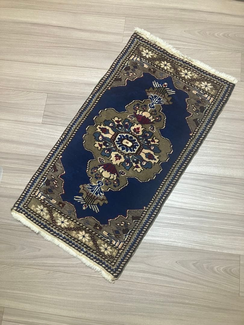 【新春セール】トルコ絨毯（ブルー）