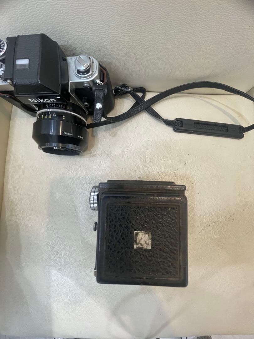 Nikon フィルム一眼レフカメラ 50mmレンズ付き&ビンテージカメラ