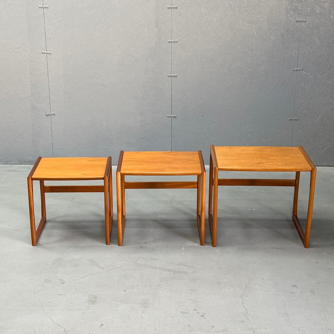 イギリス ヴィンテージ チーク ネストテーブル