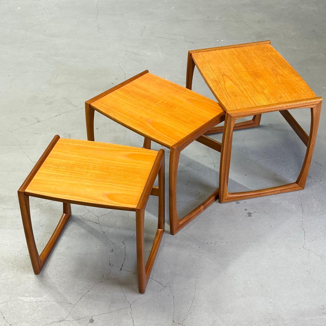 イギリス ヴィンテージ チーク ネストテーブル