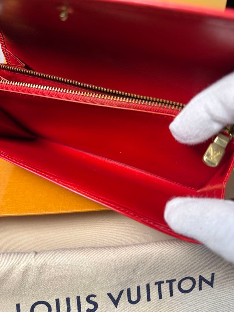 ルイヴィトン 長財布 エピ ポルトフォイユサラ レッド 【美品】