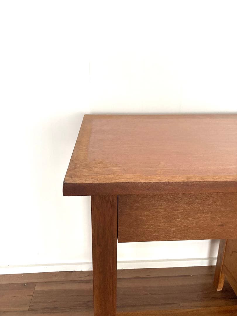 【メンテ済み】シンプルなデザインの木製机　片袖机　ビンテージ　昭和レトロ