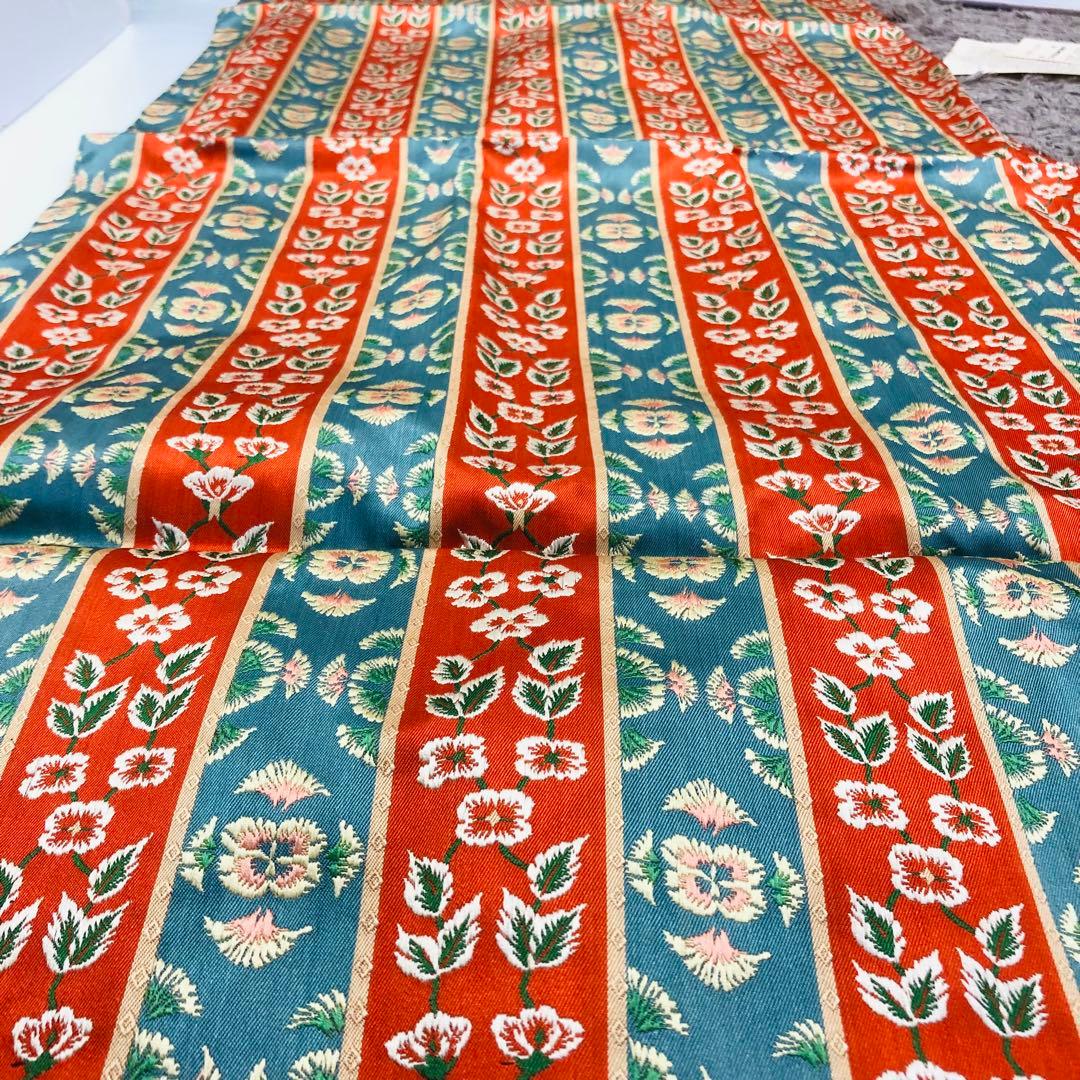 9 龍村　天平繍華文錦　54×130 テーブルセンター　織物　花柄