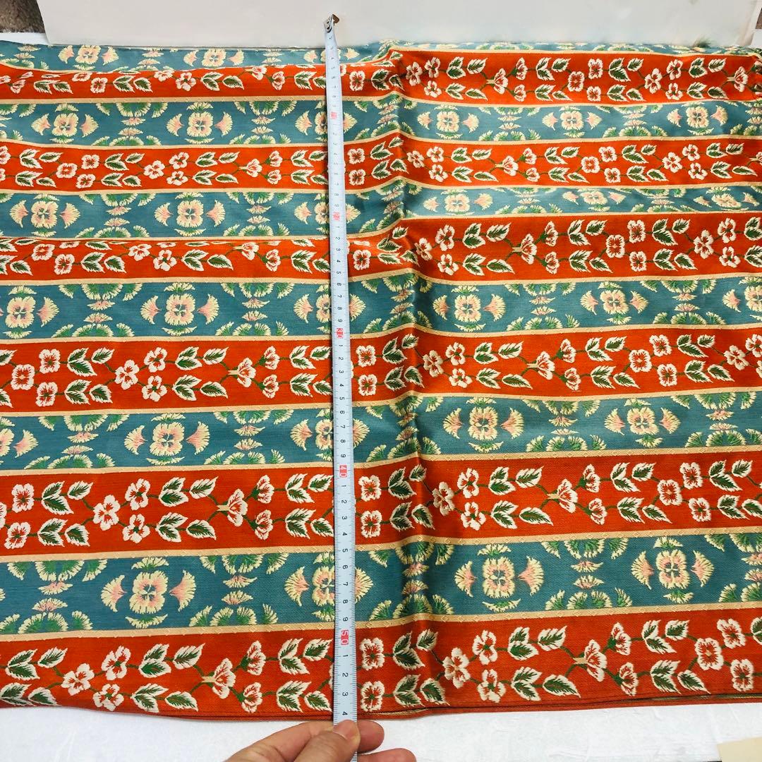 9 龍村　天平繍華文錦　54×130 テーブルセンター　織物　花柄