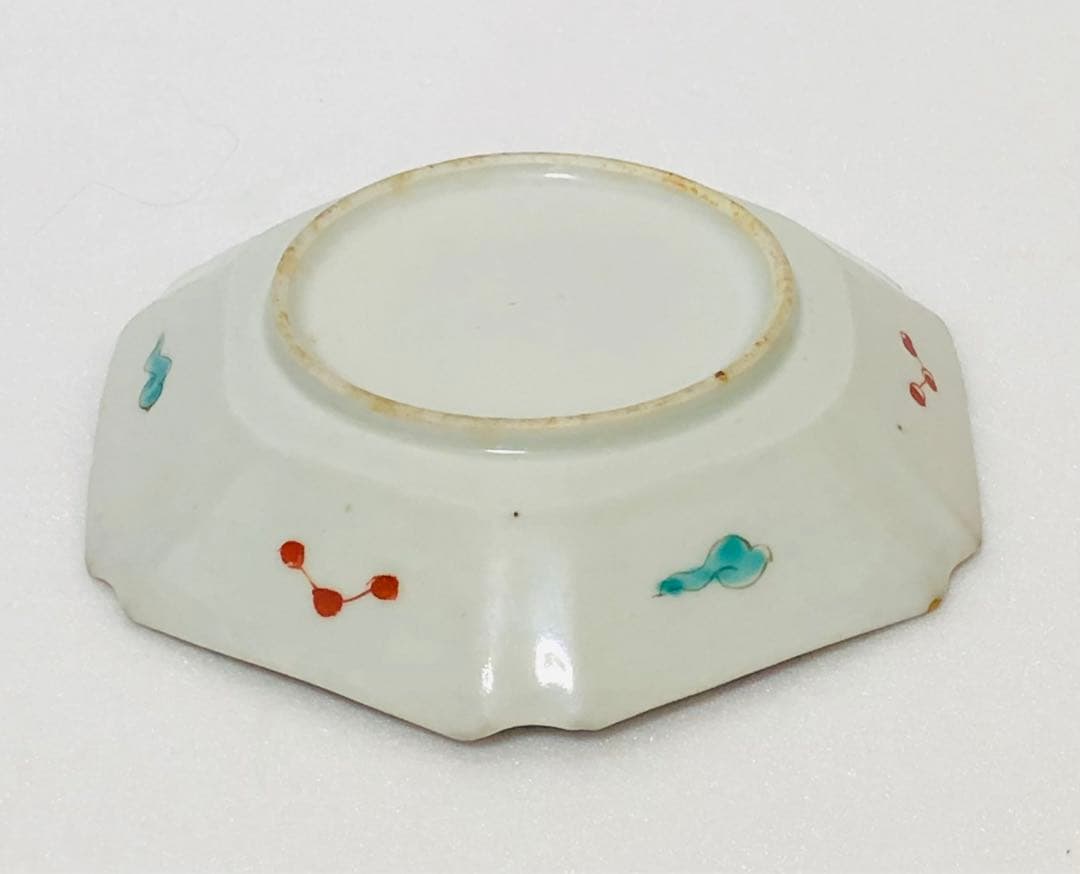 江戸時代 寛永 元禄 宝暦 古伊万里 色絵見込瓢 瓔珞文 六角皿 - メルカリ