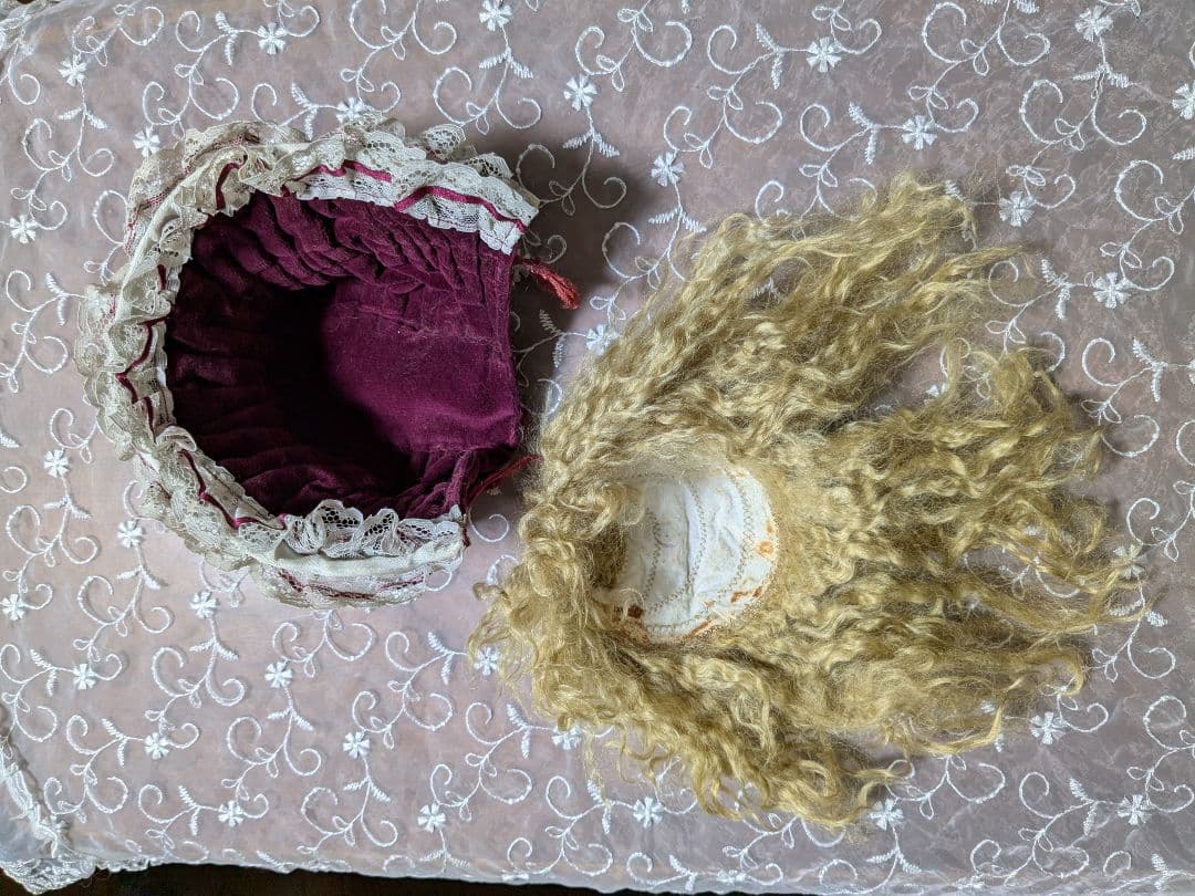 アンティークドール