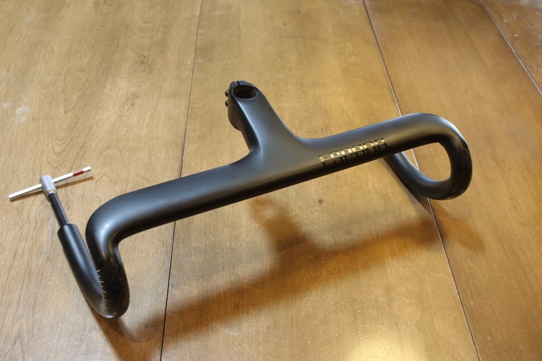 TNI ESPADA ステム一体型ハンドル／幅400・ステム長110