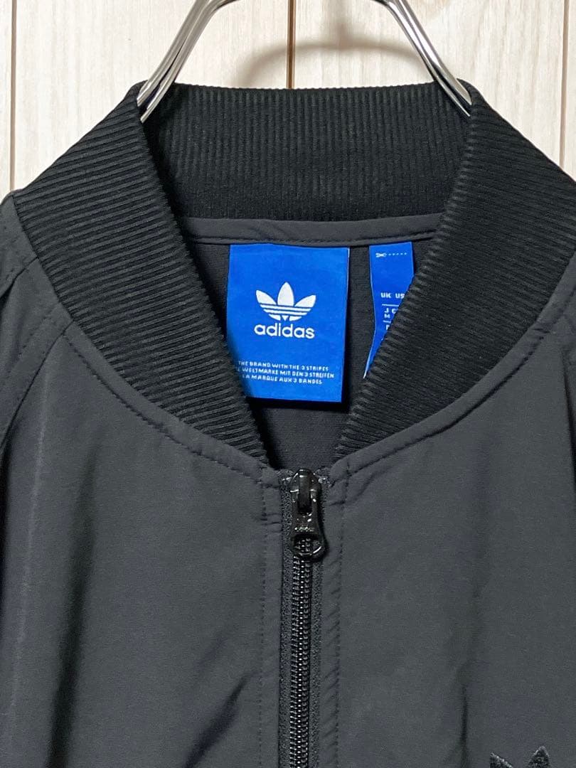 美品 アディダス adidas トラックトップ 刺繍ロゴ スリーライン M
