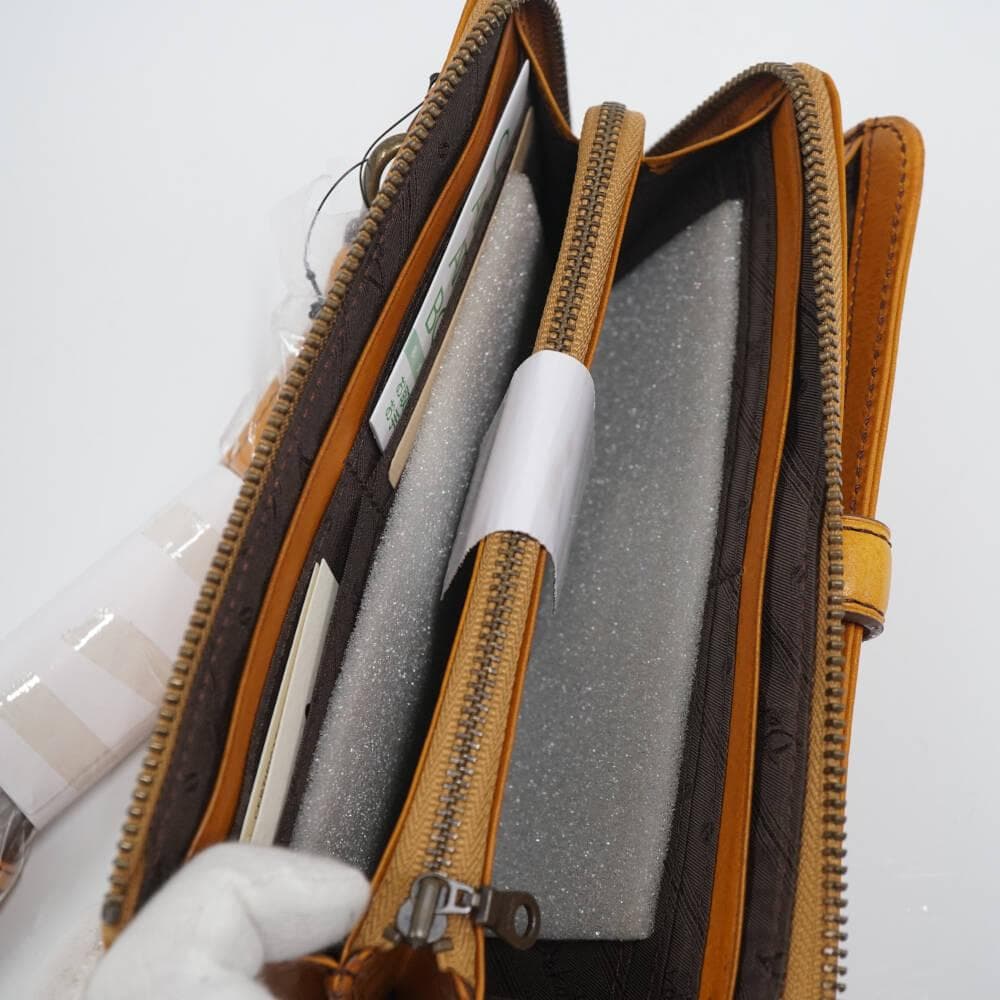 Dakota カロライナ マスタード 長財布 USED超美品 - メルカリ