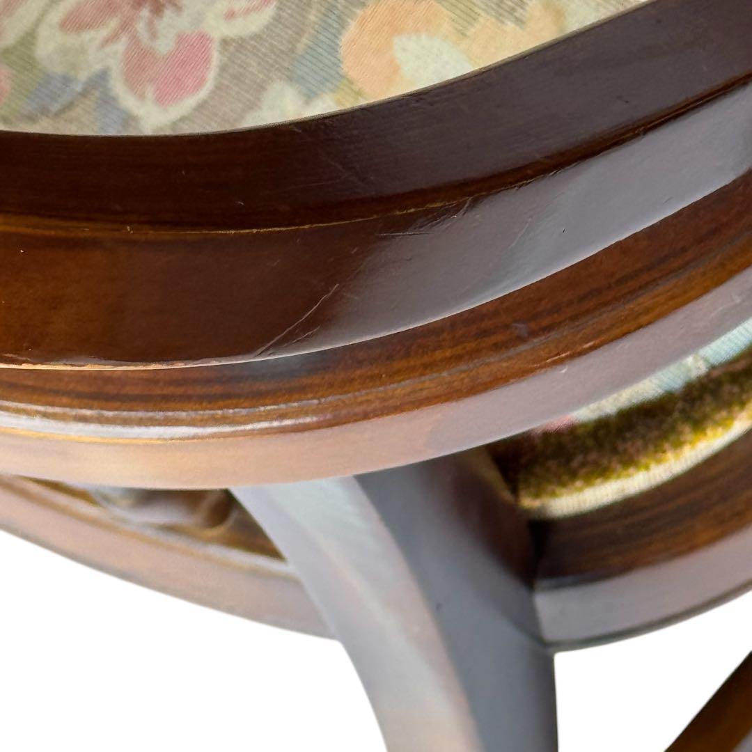 カリモク　コロニアル　アームチェア　ラタン　花柄