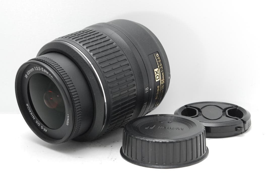 【新品級ショット数の美品】Nikon D5000　スマホ転送　動画と自撮りもOK