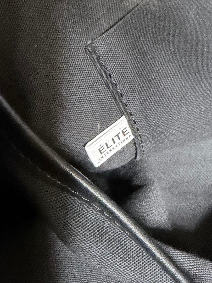 Vivienne Westwood レザーショルダーバッグ 黒