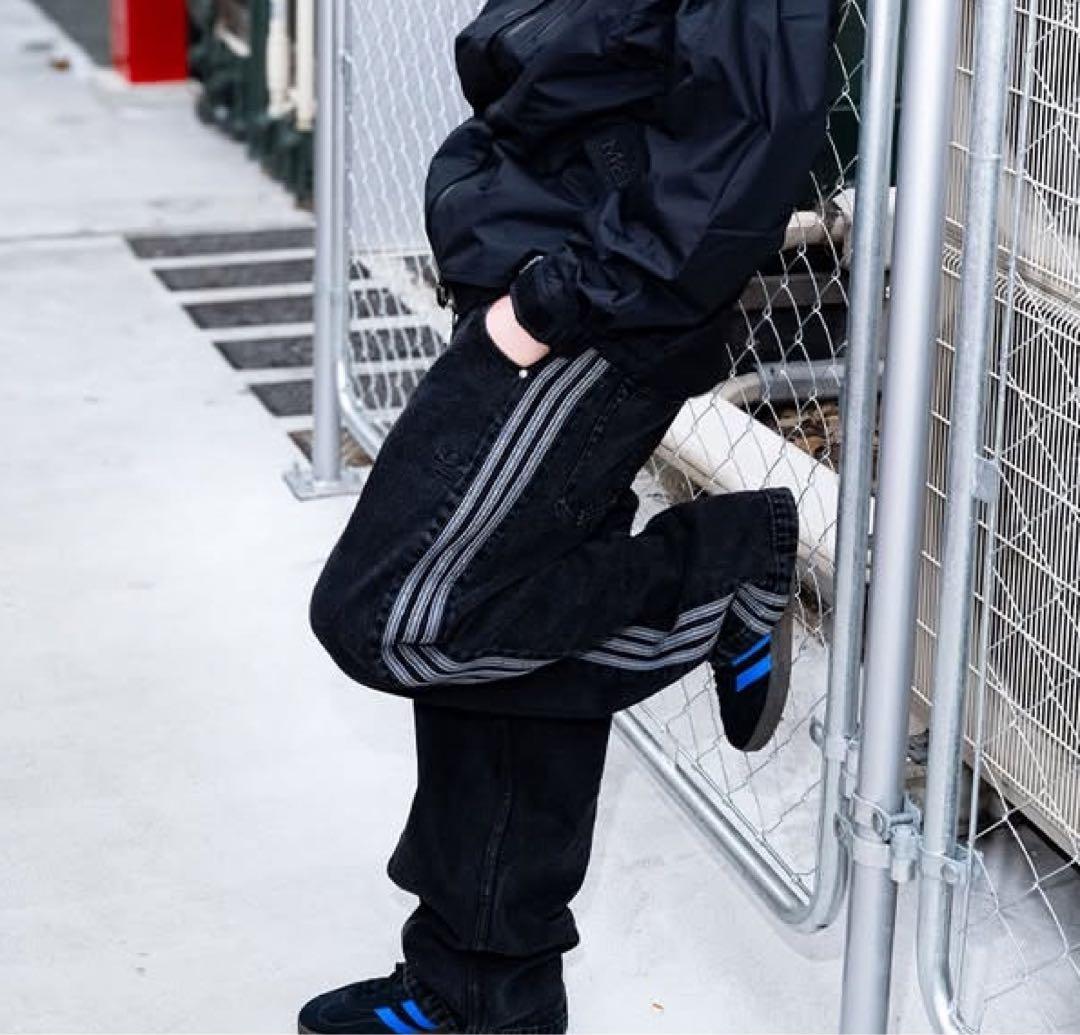 室内着用のみ　アディダス デニム ファイヤーバード トラックパンツ 30